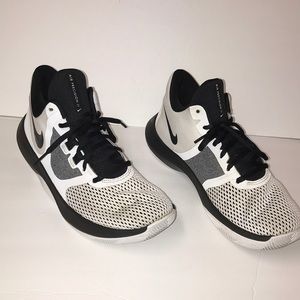 Nike Air Precision 11  Sneakers